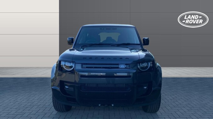 Land Rover Defender 3.0 D250 X-Dynamic SE 110 5dr Auto Diesel Estate - Image 7